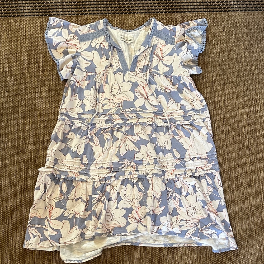 Knox Rose Blue and Cream Floral Top